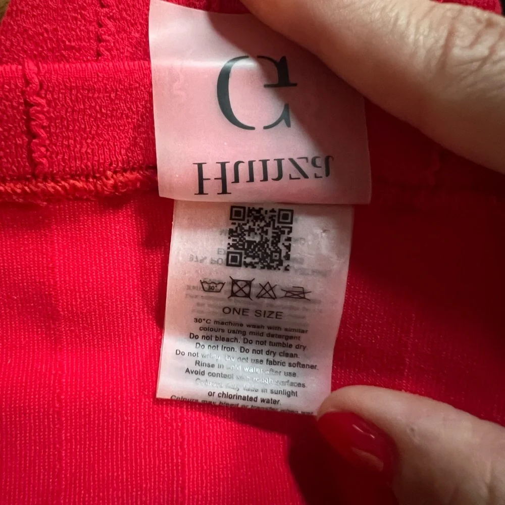 Hunza G Red Ribbed Bikini Set - Picture 3 of 4